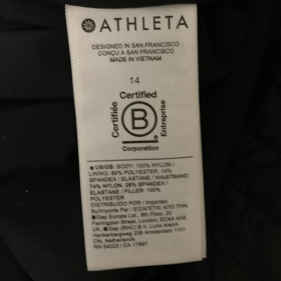 Athleta Solstice Short (Apres Ski Short) - Picture 7 of 10